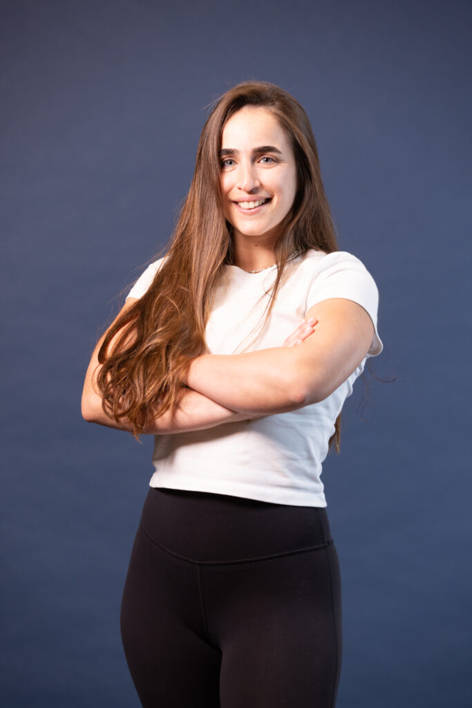 מאי, מטפלת בקליניקת QUAD